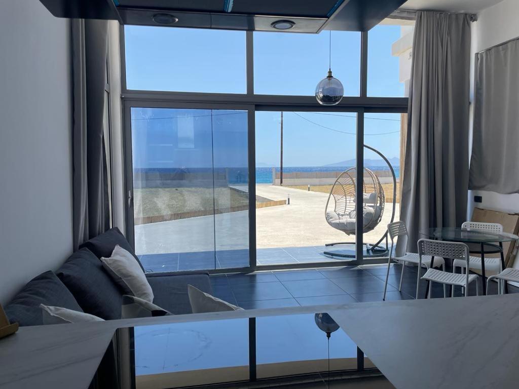 Beach Front Apartments 2-3-4 Elaionas  Екстериор снимка